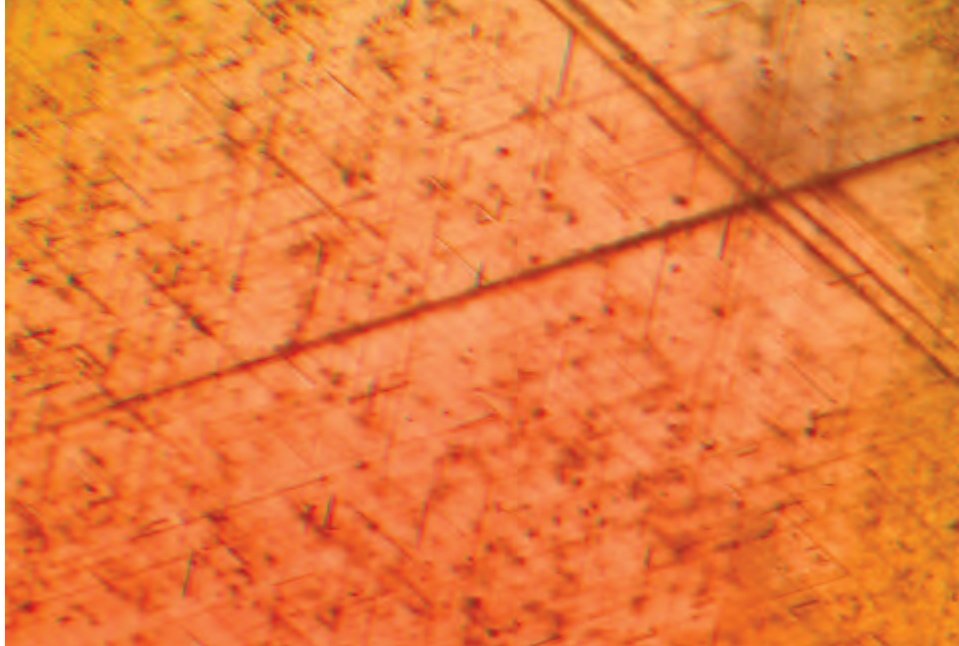 Intersecting rutile needles framework at 60 degrees